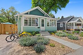 Downtown Abode W/ Hot Tub – Walk to Csu & Old Town