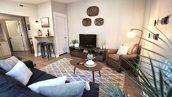 Gorgeous Guest Suite! Walk to Old Town & Csu!