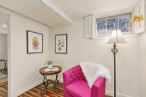 Mulberry Place: a Charming Cottage Near Old Town!