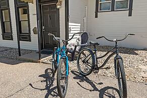 Mulberry Place: a Charming Cottage Near Old Town!