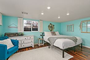 Mulberry Place: a Charming Cottage Near Old Town!