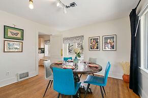 Mulberry Place: a Charming Cottage Near Old Town!