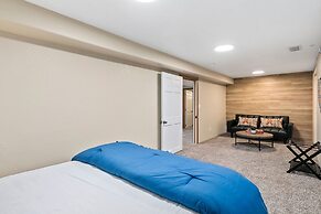 Scandinavian Chic – Hot Tub, Bikes and Lake Life!