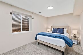 Scandinavian Chic – Hot Tub, Bikes and Lake Life!