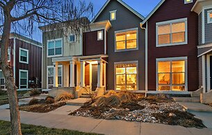 Old Town North Jewel! Near Breweries and River!