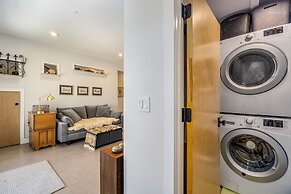 Spectacular Home in Peaceful Area Vineyard Views