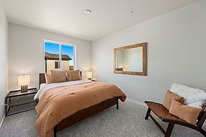 Hidden Gem – Brand New Curated Home W Pool Access