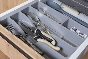 Kraków Underground Apartment by Renters