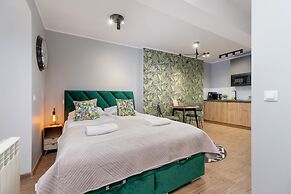 Kraków Underground Apartment by Renters