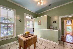 Sweet Annie Ot 250sa 2 Bedroom Home by RedAwning