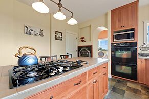 Sunrise Ranch! Amazing Mountain Views!