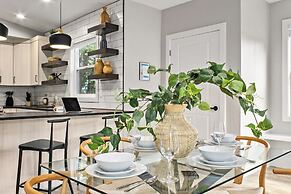 Spacious Downtown Apartment – Walk to Old Town Fc!