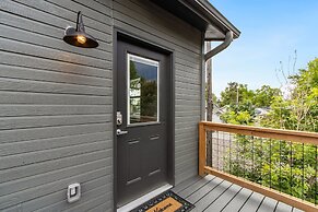 Spacious Downtown Apartment – Walk to Old Town Fc!