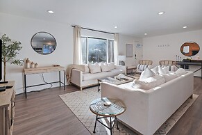 Woodhaven 2 Bedroom Home by RedAwning