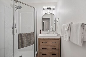 Woodhaven 2 Bedroom Home by RedAwning