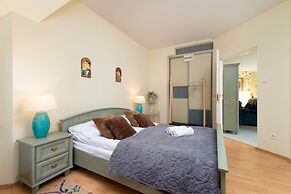 Mountain View Czajki by Renters