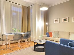 Sleek Flat With Central Location in Beyoglu