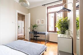 Sleek Flat With Central Location in Beyoglu