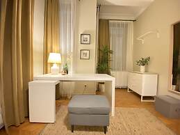 Sleek Flat With Central Location in Beyoglu