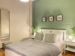 Sleek Flat With Central Location in Beyoglu