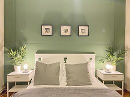 Sleek Flat With Central Location in Beyoglu