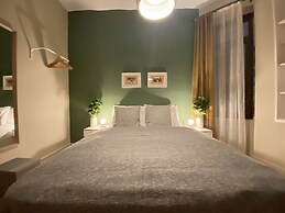 Sleek Flat With Central Location in Beyoglu