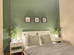 Sleek Flat With Central Location in Beyoglu