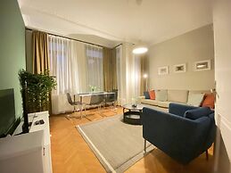 Sleek Flat With Central Location in Beyoglu