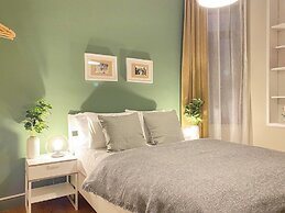 Sleek Flat With Central Location in Beyoglu