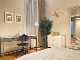 Sleek Flat With Central Location in Beyoglu