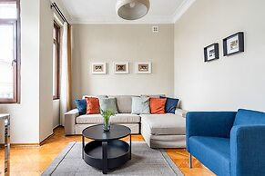 Sleek Flat With Central Location in Beyoglu