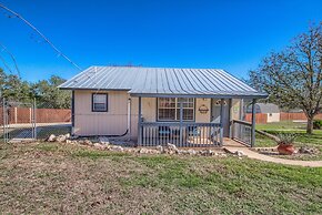 Quiet Your Mind Ot 250qm 1 Bedroom Home by RedAwning