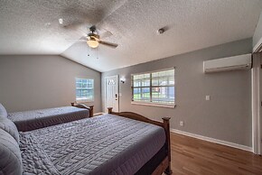 Quiet Your Mind Ot 250qm 1 Bedroom Home by RedAwning