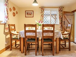 Posbury Lodge