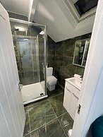 Luis Apartments in Leeds