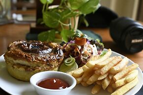 Bruga Villas Restaurant and Spa