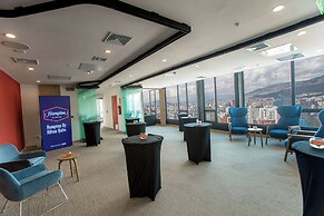 Hampton By Hilton Quito La Carolina Park