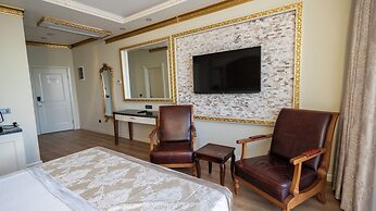 Can Adalya Palace Hotel
