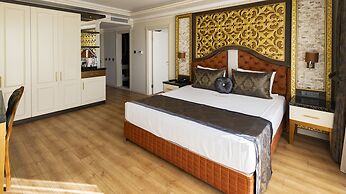 Can Adalya Palace Hotel