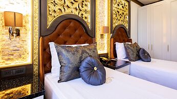 Can Adalya Palace Hotel