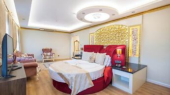 Can Adalya Palace Hotel