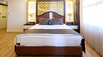 Can Adalya Palace Hotel