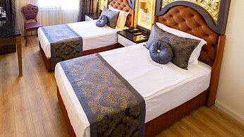 Can Adalya Palace Hotel