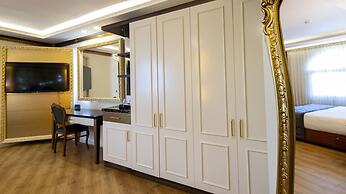 Can Adalya Palace Hotel