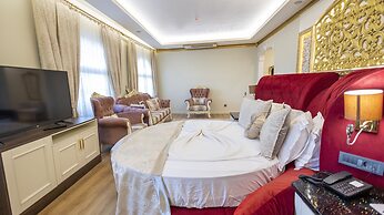 Can Adalya Palace Hotel