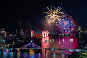 Wink Hotel Danang Riverside - Full 24hrs stay