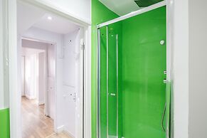 TMS Beautiful 4 Bedroom House!dagenham!freeparking