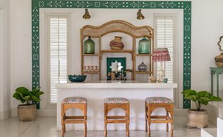 Breathtaking Villa In 02 Acres Of Tropical Walled-in Gardens