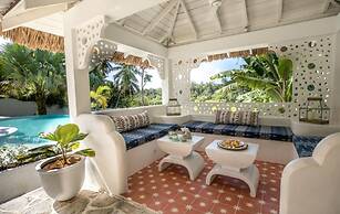 Breathtaking Villa In 02 Acres Of Tropical Walled-in Gardens