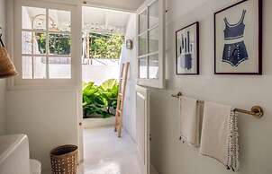 Breathtaking Villa In 02 Acres Of Tropical Walled-in Gardens